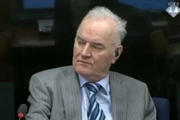 Mladićeva odbrana traži hitno oslobađanje “zbog terminalne bolesti”